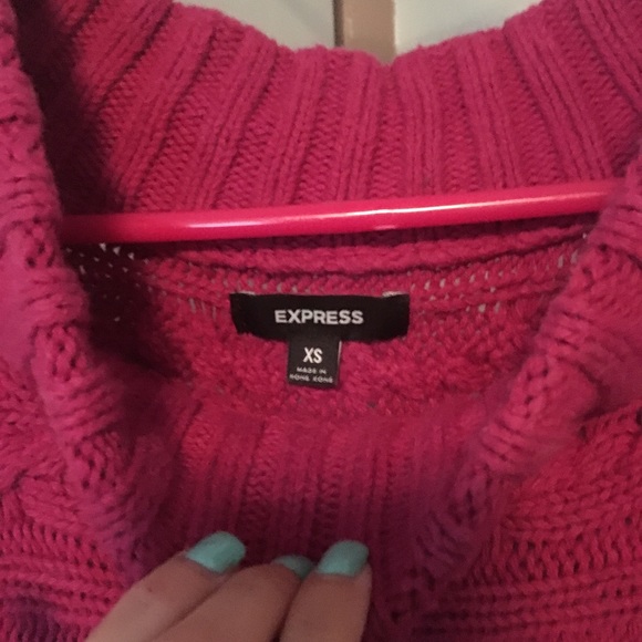 Express Sweater - Picture 2 of 3